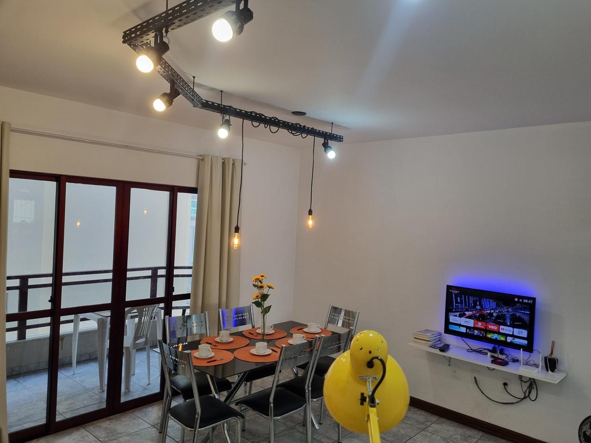 Uma Quadra E Meia Do Mar Ar Wifi Smart Tv Itapema Luaran gambar